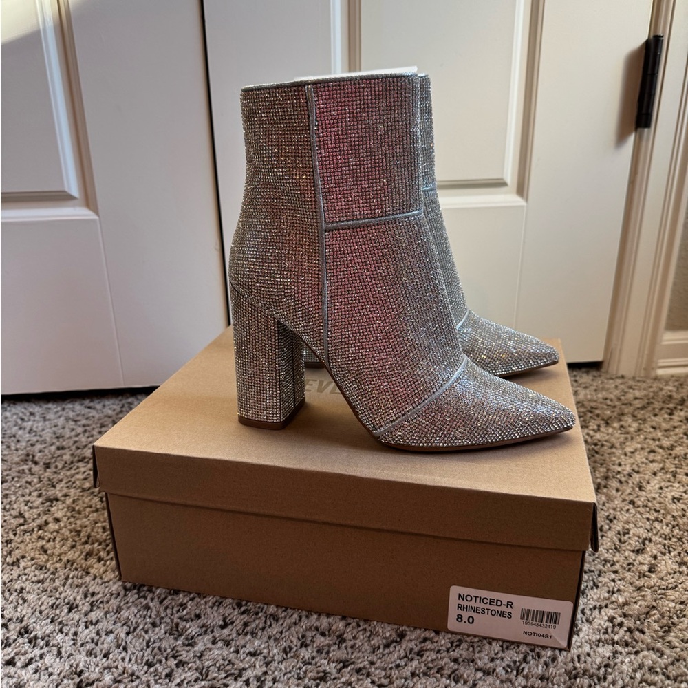 Steve Madden Noticed R Rhinestone boots - Picture 4 of 7